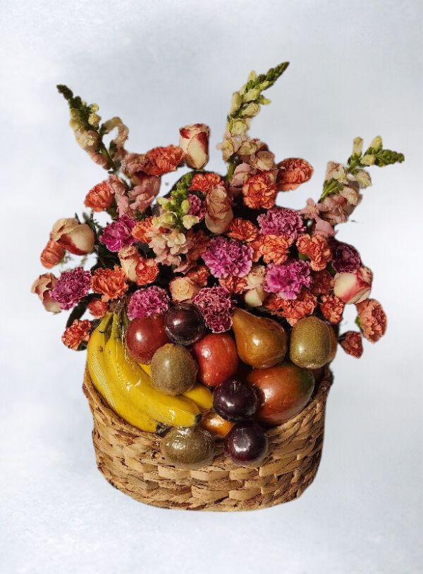 Charming Fruit and Flower Baskets in Rockwall, TX – A Beautiful and Tasty Gift, Let's Create it by Pearl